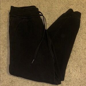 lululemon scuba cropped Black Jogger Pants